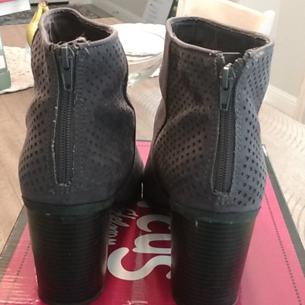 Booties - Picture 3 of 3